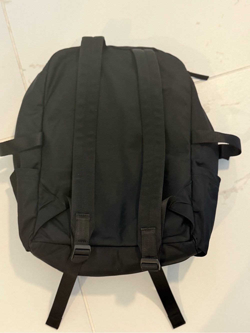 lululemon Backpack - Picture 5 of 5